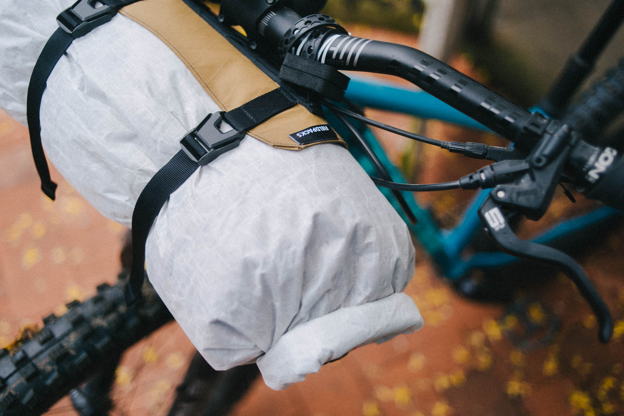 Sacoches bikepacking FIELDPACKS