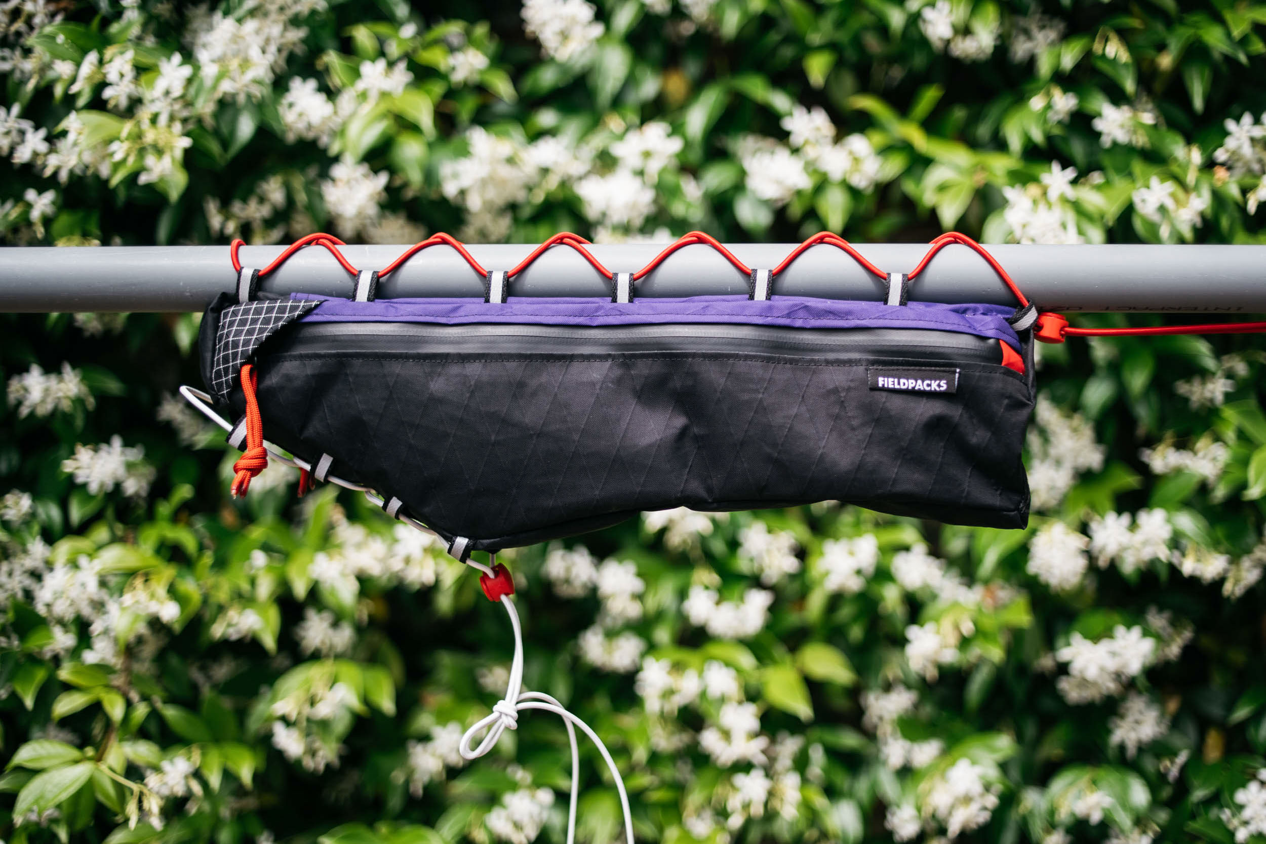 Sacoches bikepacking sur-mesure FIELDPACKS