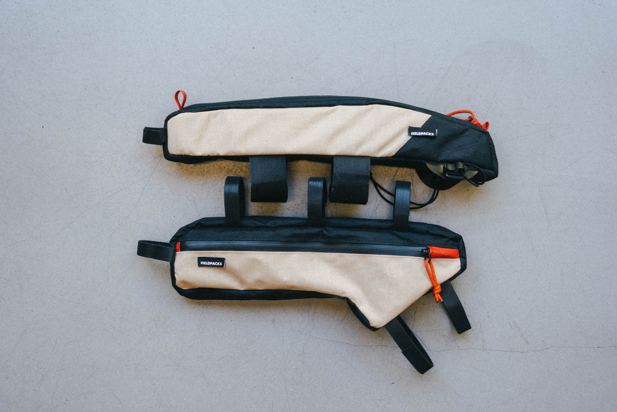 Sacoches bikepacking sur-mesure FIELDPACKS